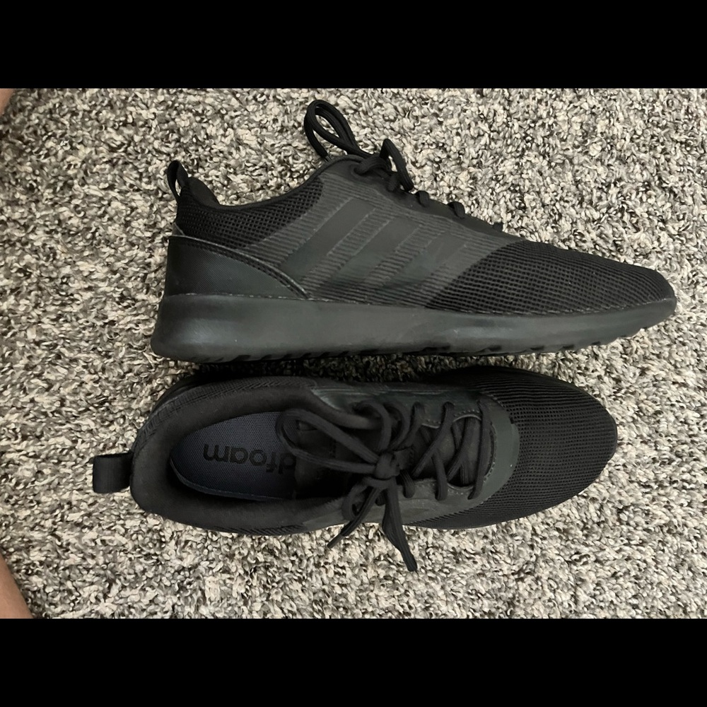 Womens Black Adidas Cloudfoam super training shoes size 7.5
